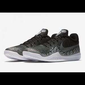 Nike men’s Mamba Rage “anthracite”